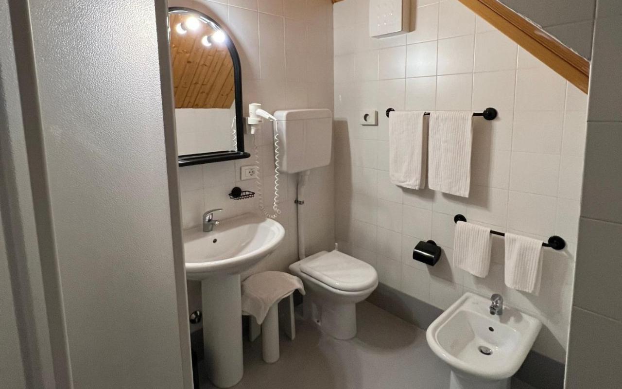 Antico Albergo Stella D'Italia Folgaria Bagian luar foto