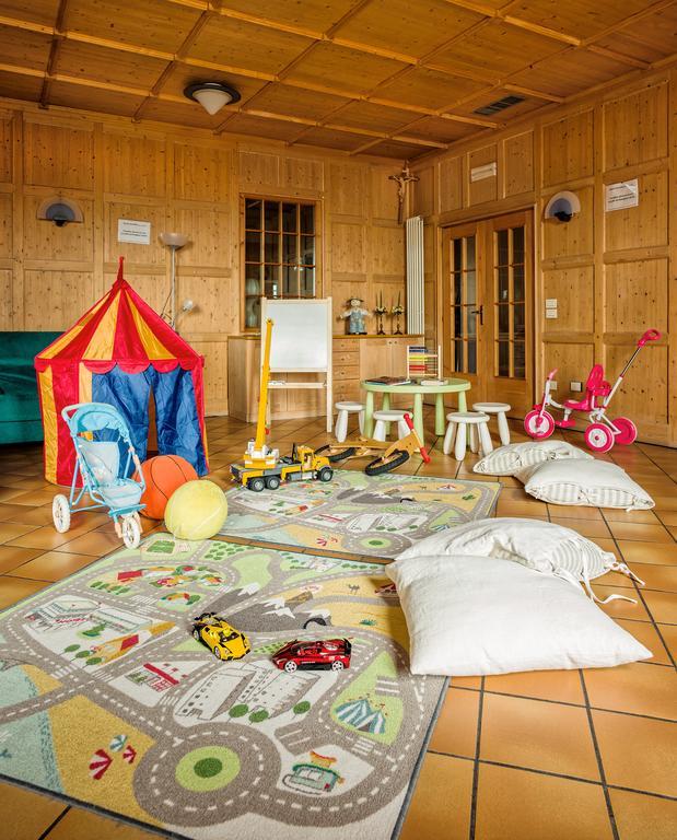 Antico Albergo Stella D'Italia Folgaria Bagian luar foto