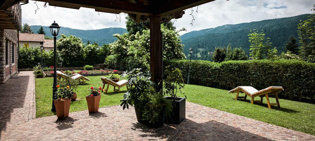 Antico Albergo Stella D'Italia Folgaria Bagian luar foto